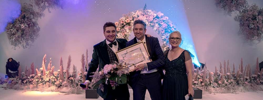 Zauberer TomBeck wird mit dem größten Hochzeits-Award Deutschlands ausgezeichnet.